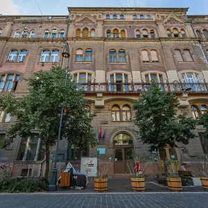 Velvet Vista Budapest
