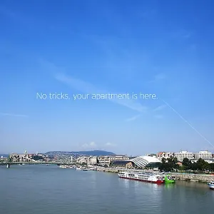 Riverside Panorama Apartment